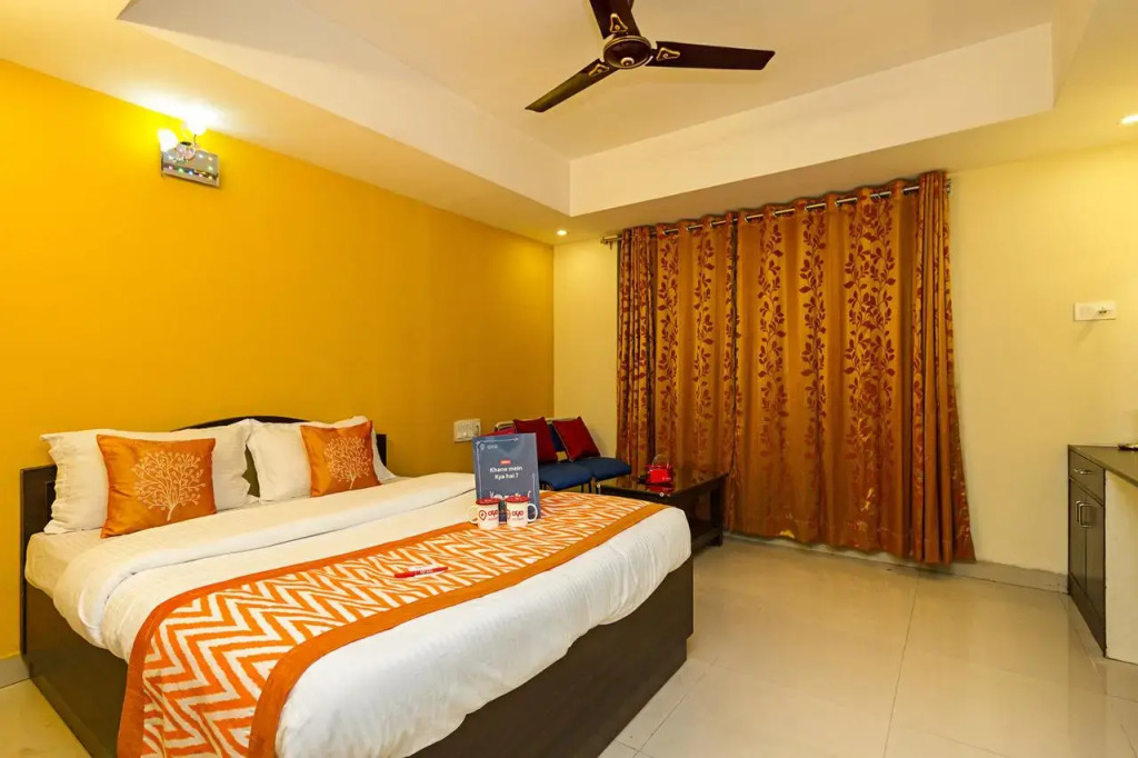 Hotel O Blue Moon