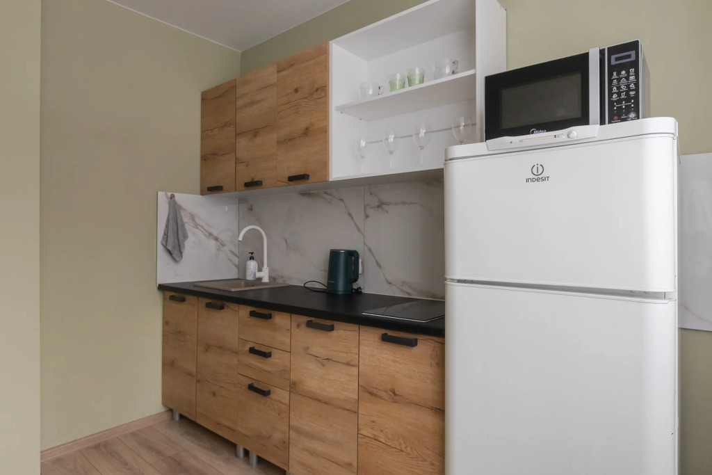 Li Apart Mint Flat