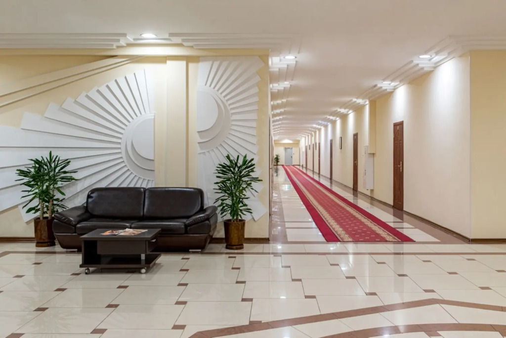 Royal Hotel