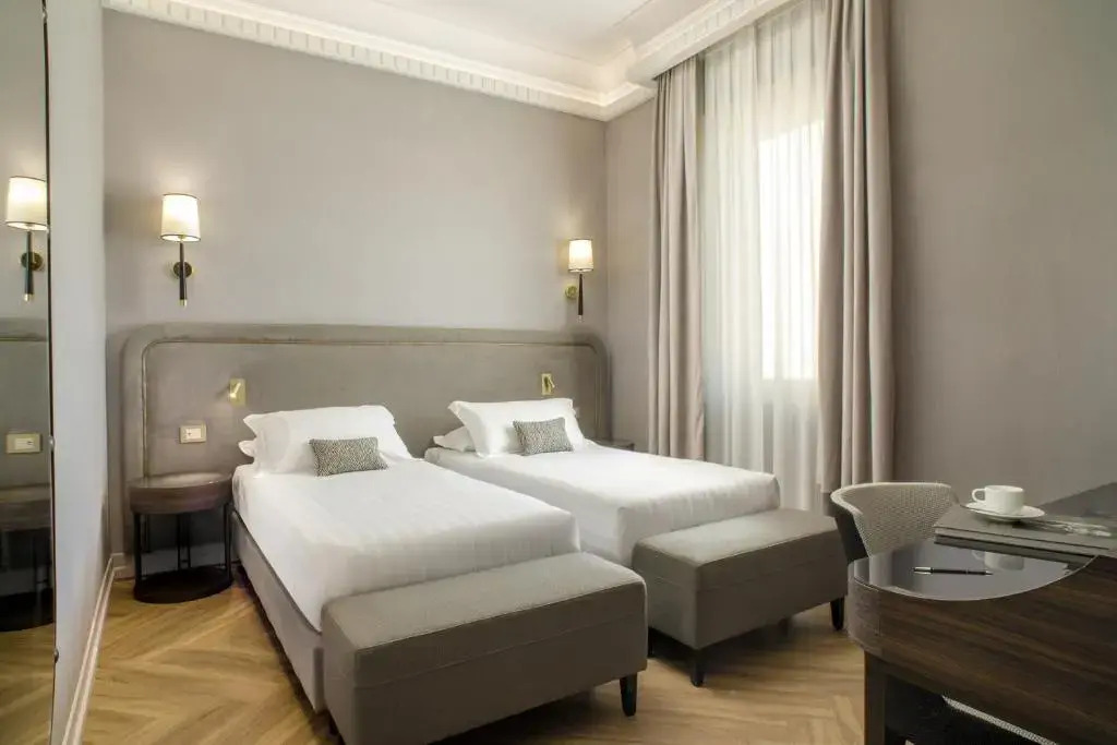 Отель Omnia Aria Palace