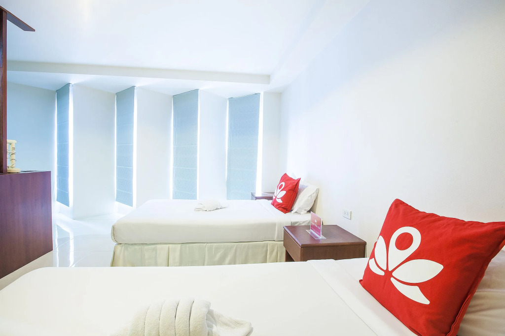 Отель ZEN Rooms Chaofa East Road