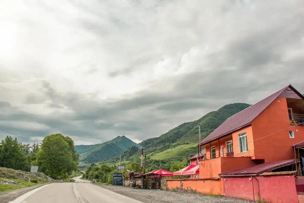 Отель Aragvi