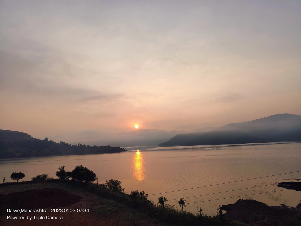 Отель Swiss Lake Resort by Cloudstay