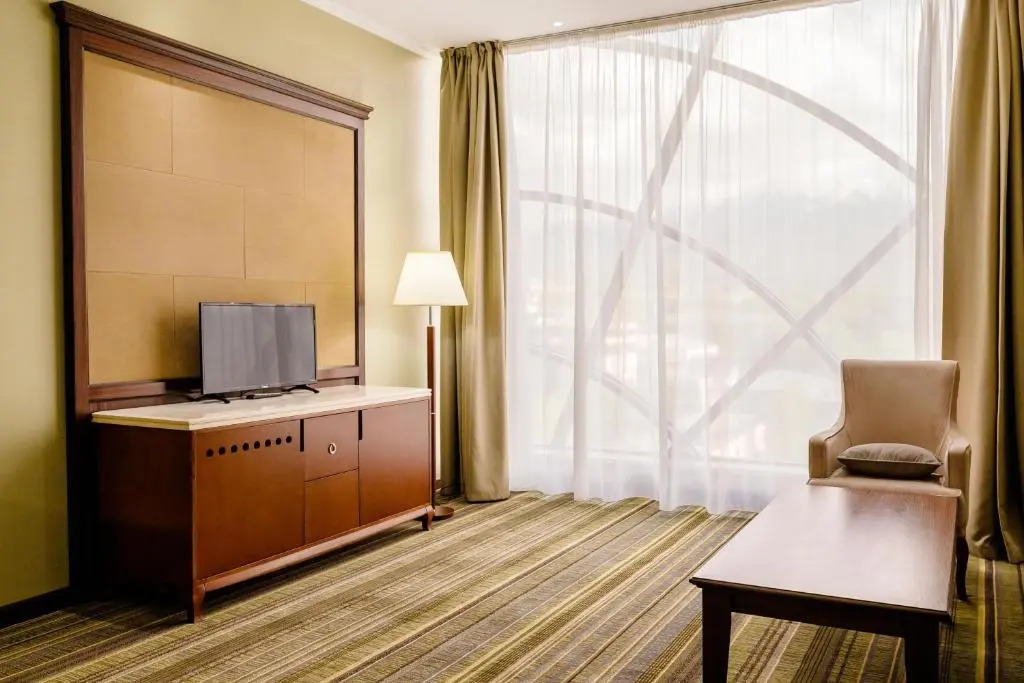 Shera Inn Hotel