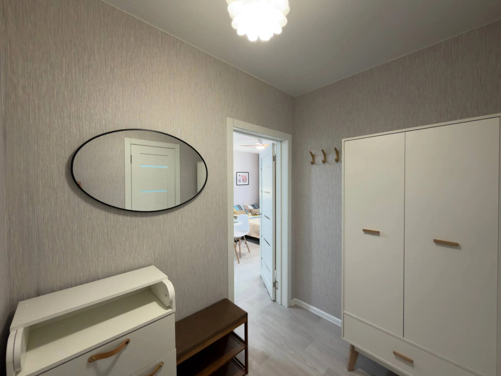 Квартира HOME HOTEL Уютная квартира в спальном районе