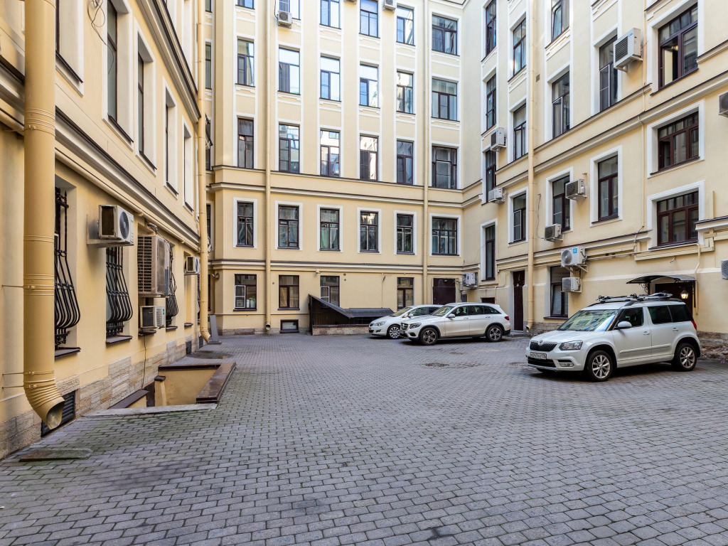 Квартира двухуровневая на Невском проспекте: ваш островок уюта в сердце Петербурга