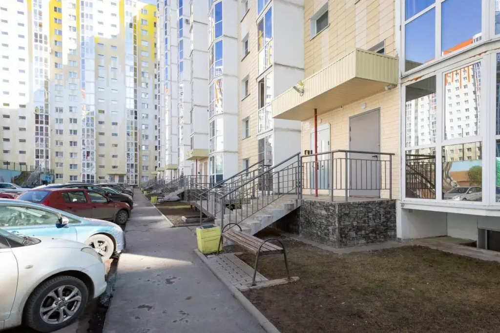 Квартира Life Apartments Трехкомнатная