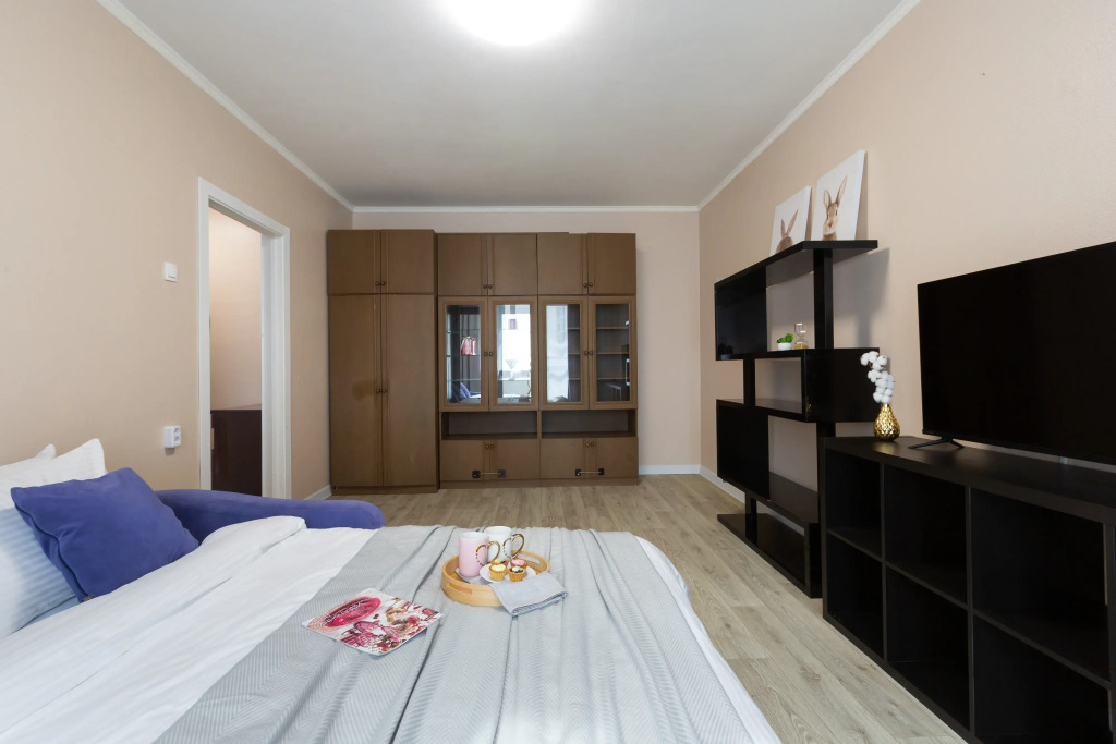 Апартаменты Life Apartments с балконом
