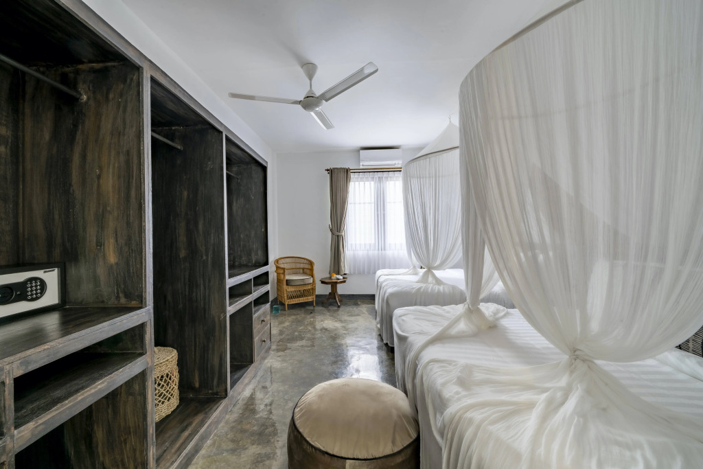 Вилла Gang Bima - Unique Retro Seminyak Private Mansion
