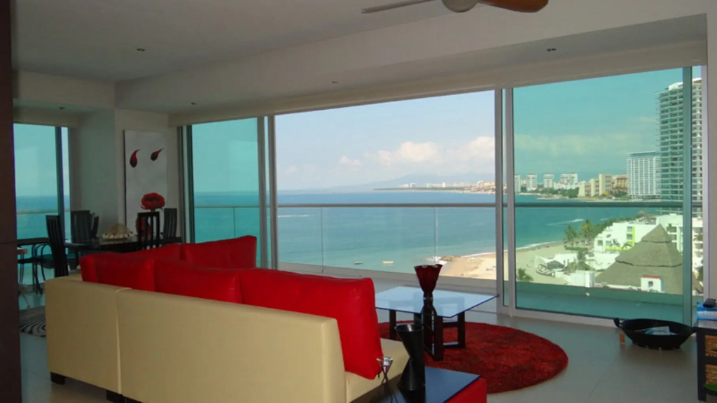 Апартаменты Unlimited Luxury MAHESH' CONDO