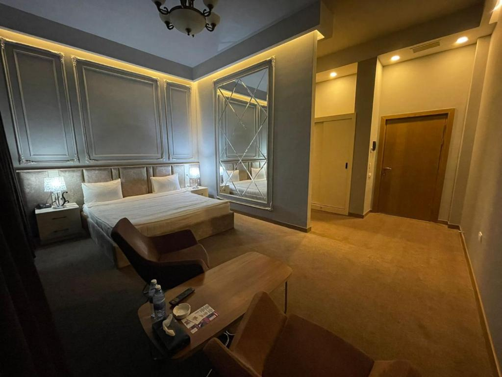 Paradise Hotel Baku
