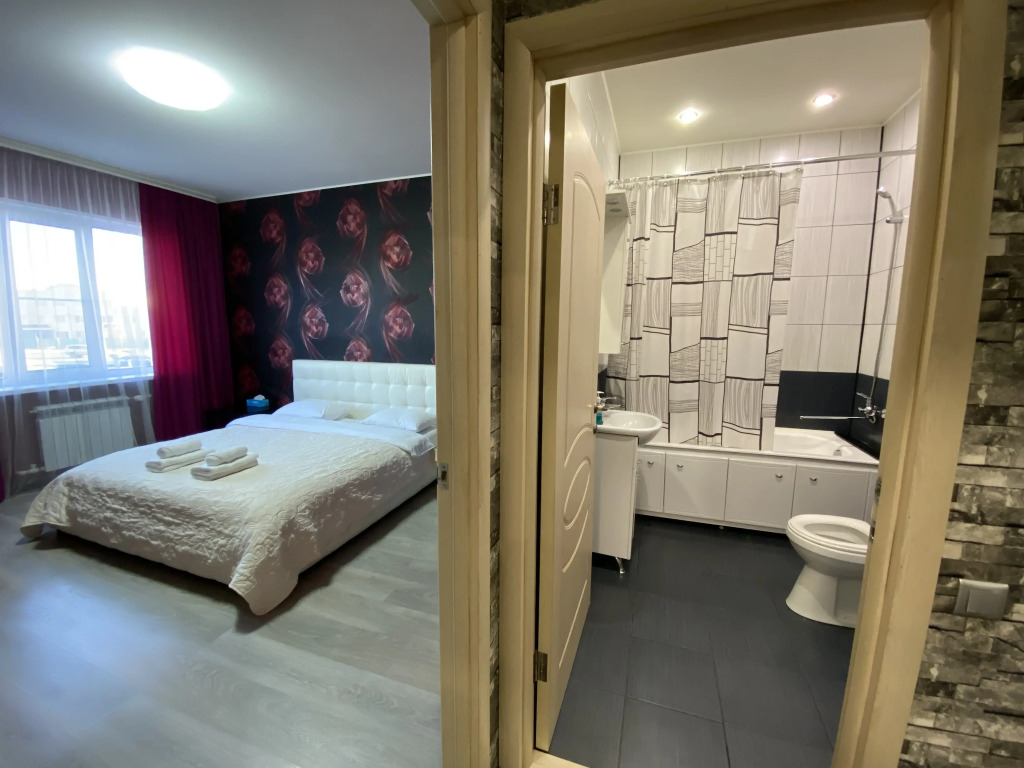 Квартира 2-комнатная KOMILFO-HOME на Топоркова