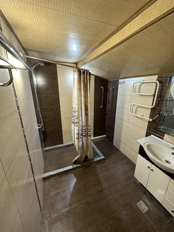 Li Yes Yerevan hotel