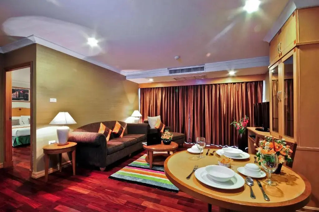 Admiral Suites Bangkok