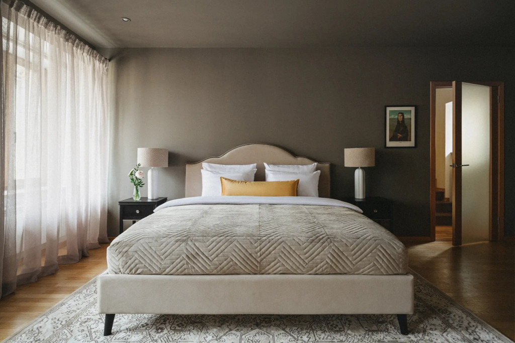 Апартаменты Minin Apartments Галерея с видом на Фонтанку 300 кв. м.