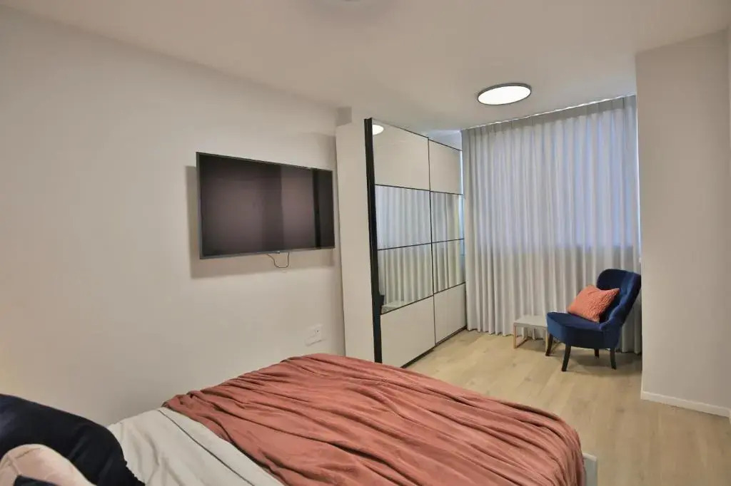Апартаменты Cozy and Stylish Picasso