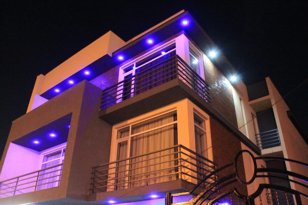 Liel Hotel