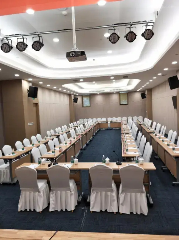 Отель Hampton by Hilton Chengdu Kuanzhai Alley