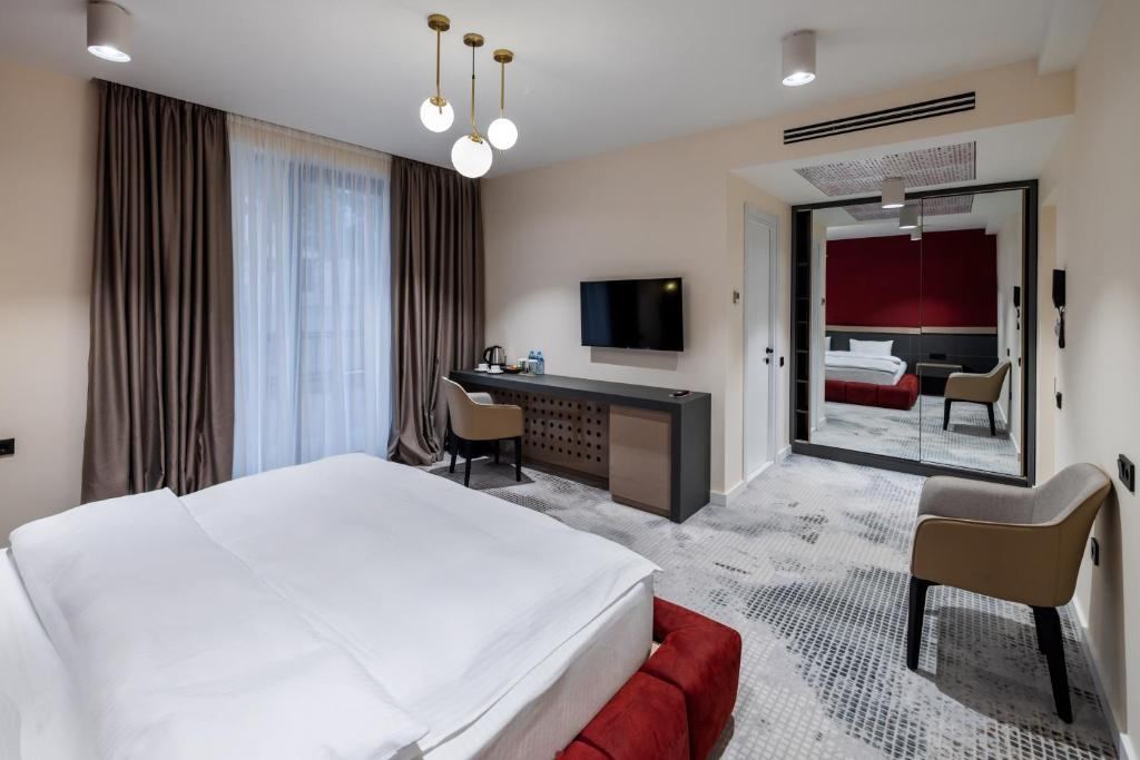 Отель Nouvelle Hotel