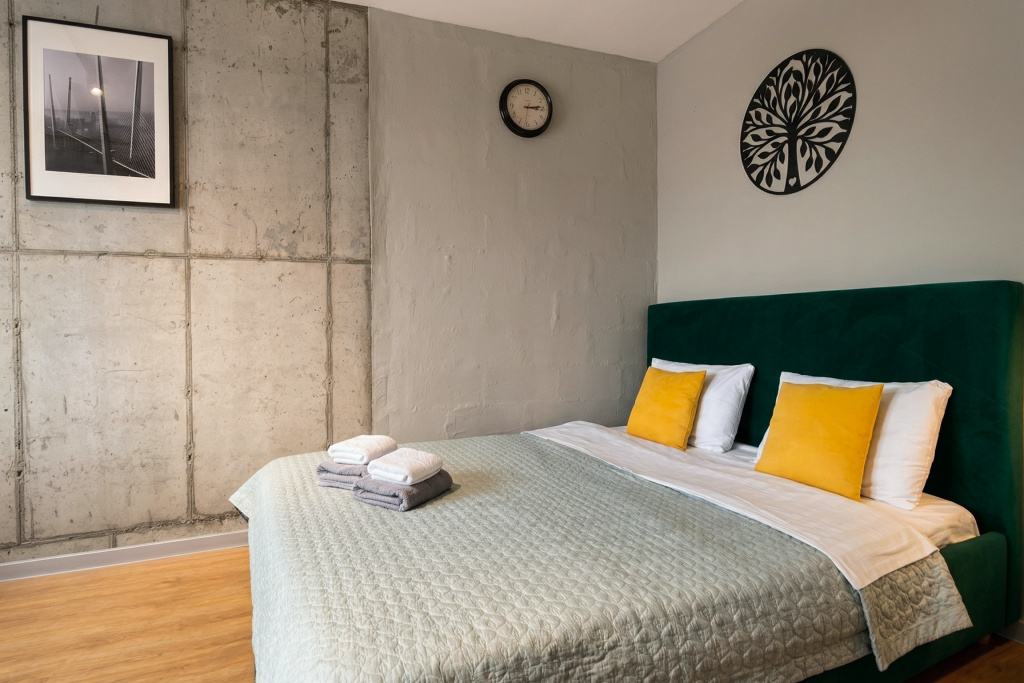 Квартира в Стиле Loft с Панорамным Видом на Море и Мост Остров Русский