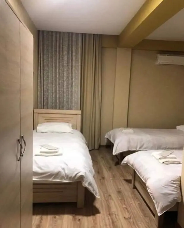 Hotel Paper House
