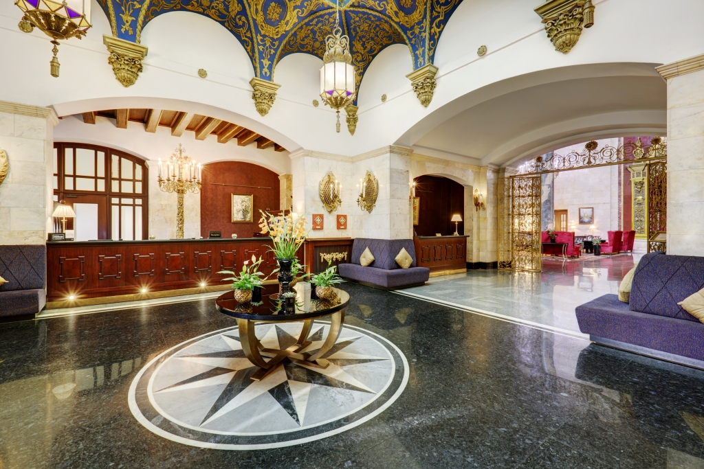 5 ★ Отель Hilton Москва Ленинградская