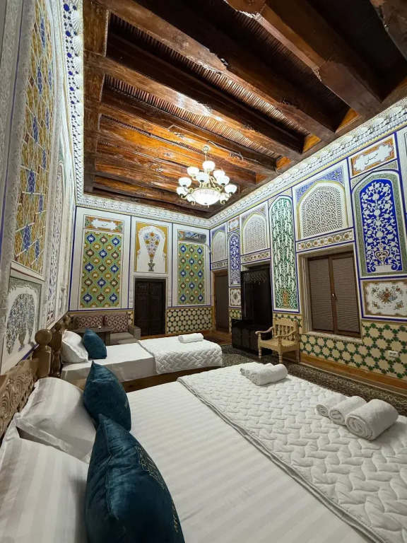 Mukhlisabegim Hotel