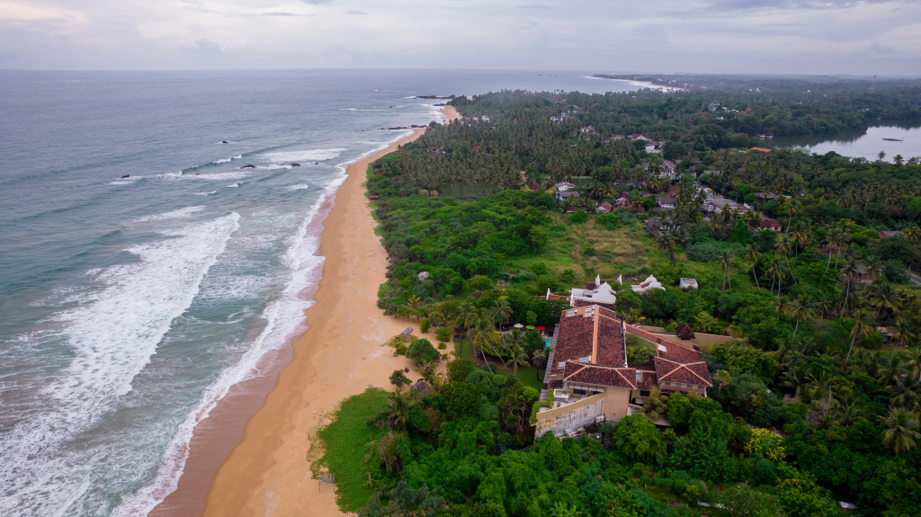 Aditya Resort, Hikkudawa
