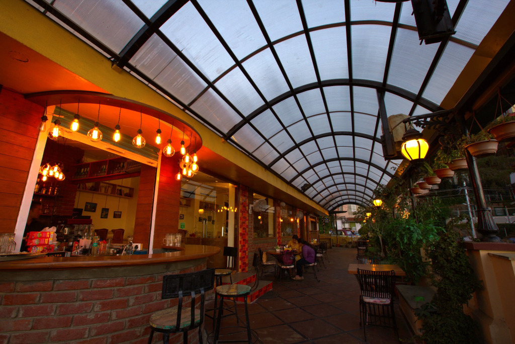 Hotel Willow Banks, Mall Road Shimla