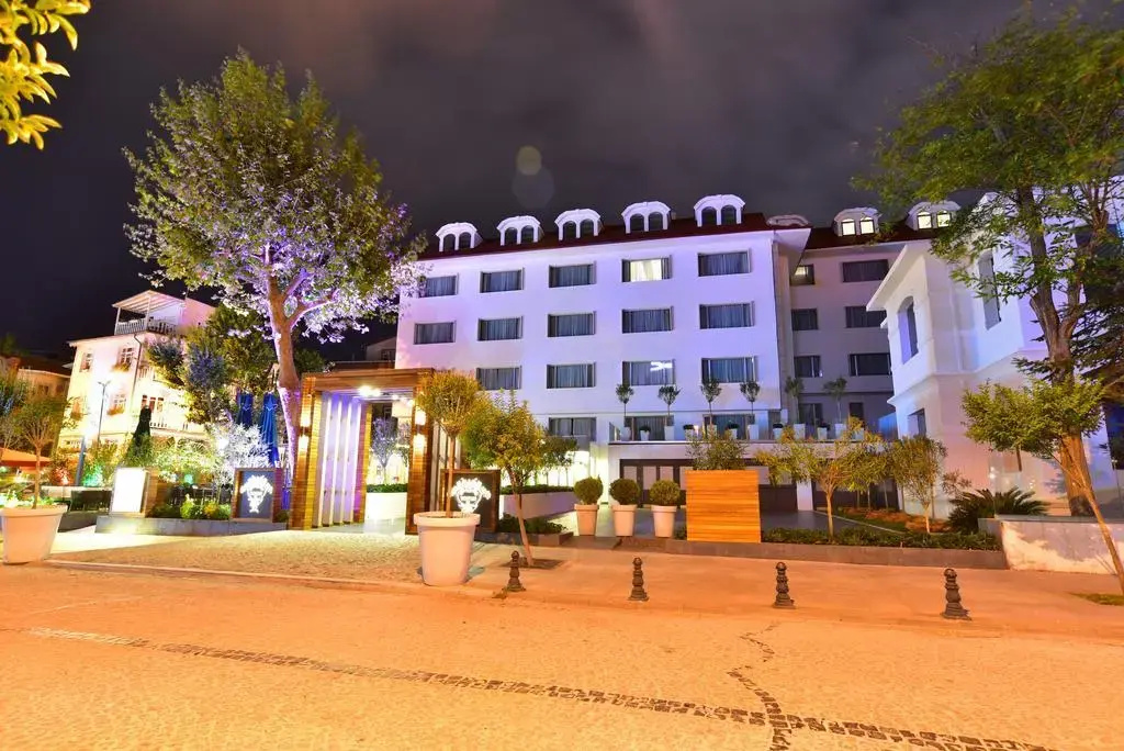 Sura Luxury Milion & Spa