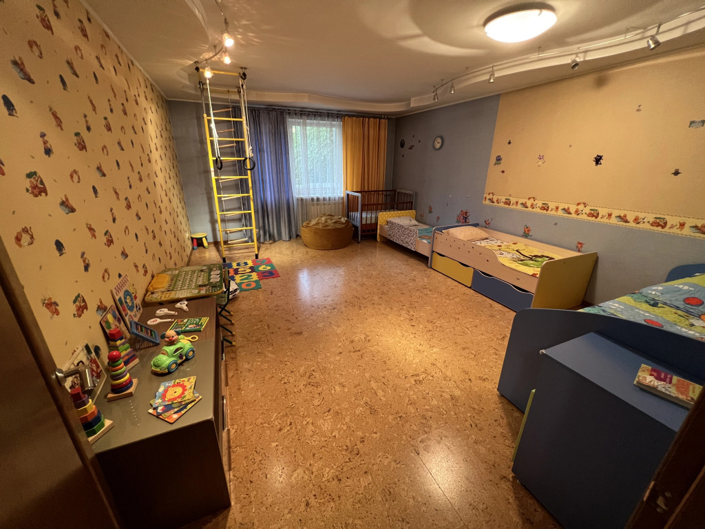 Квартира Семейный Люкс 139 кв. м напротив Отеля Hilton