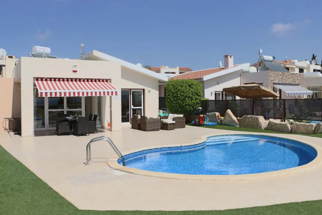 Villa Marina Sunrise by Ezoria Villas