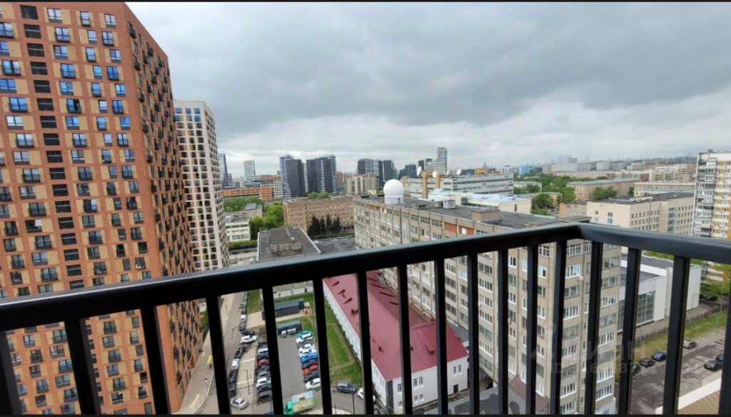 Ryadom S Gospitalem Burdenko Flat