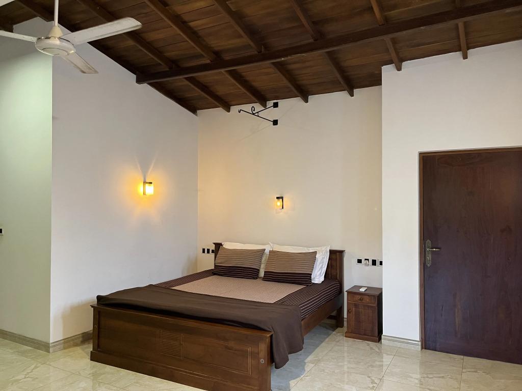 Villa Dinoos- Weligama