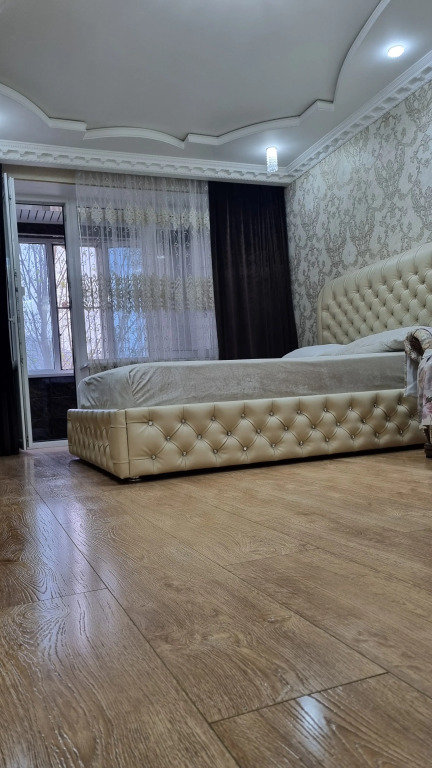 Квартира Уютная с видом на гору в центре города