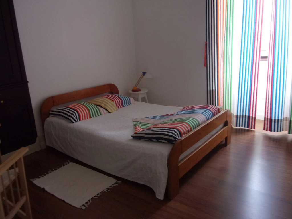 Hostel 402