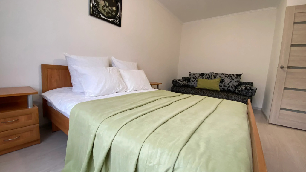 Квартира Right Room на Василия Стригунова 9