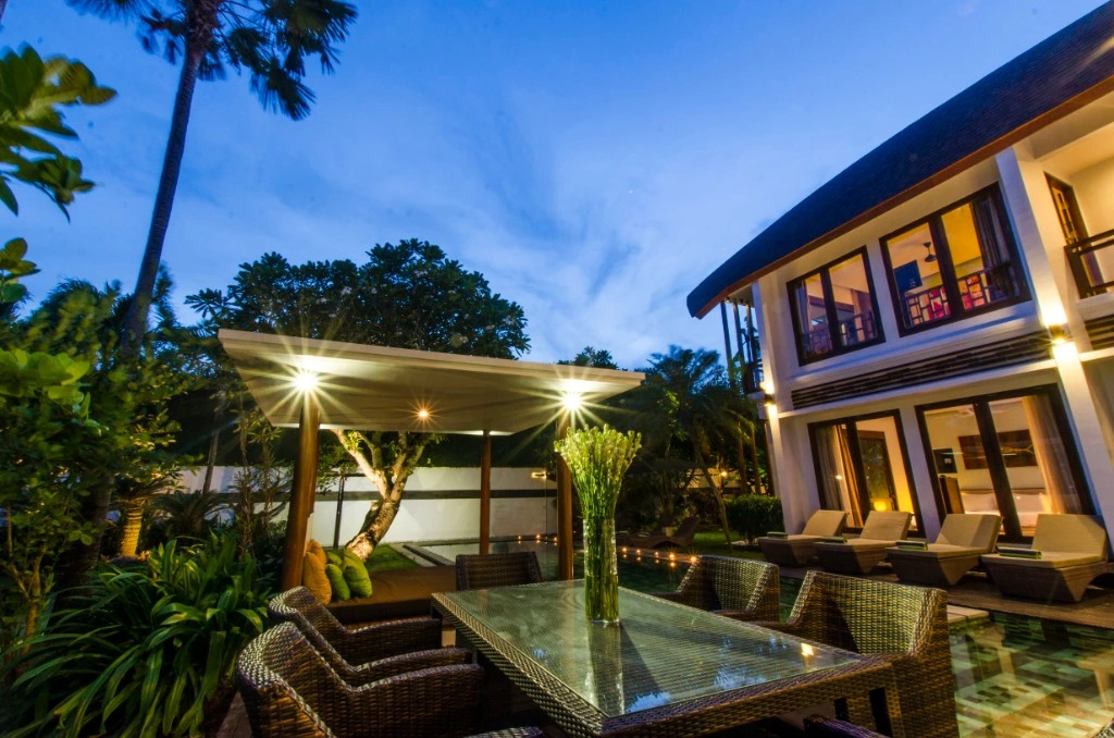 Wonderful 4BR villa 50 meters to the beach Canggu