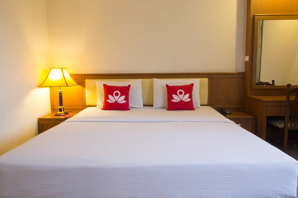 Отель ZEN Rooms Petchburi 11 Pratunam