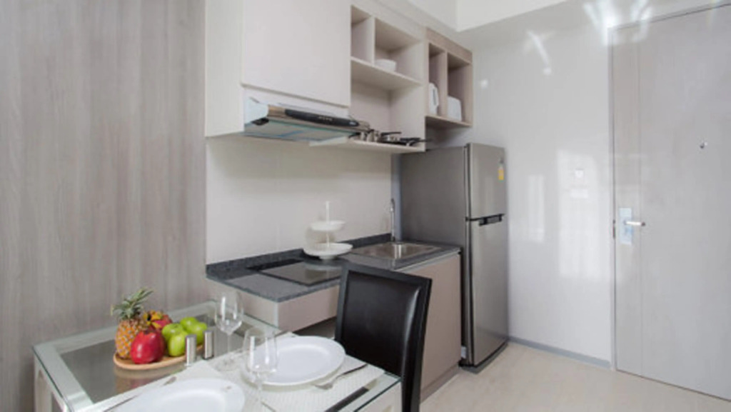Отель ZEN Premium Surin Beach