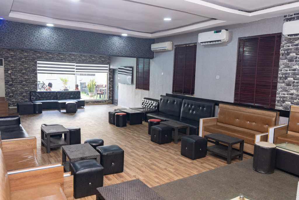 Отель Mayors & Diplomat Suite GRA