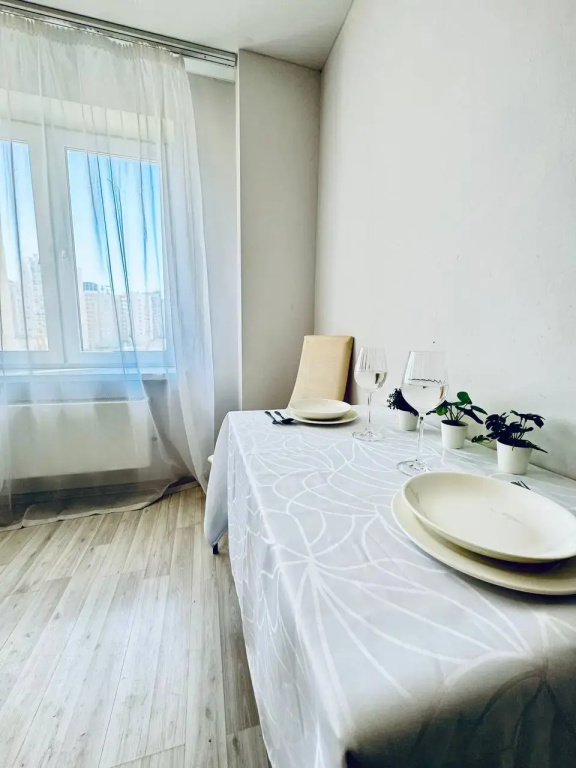 Квартира у метро Чкаловская Апарт 96