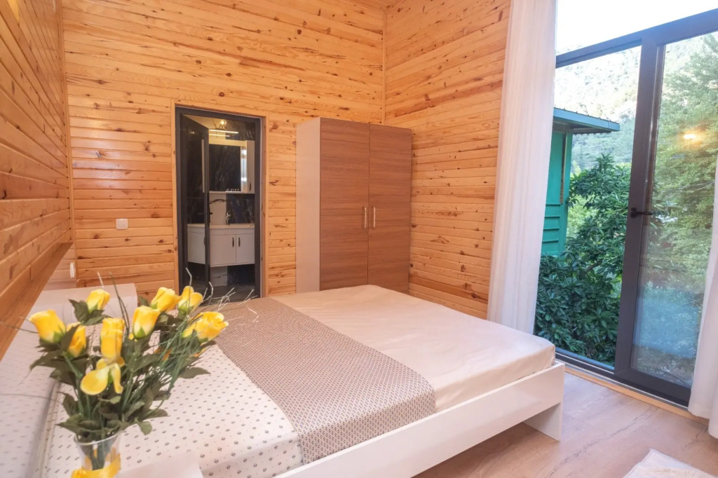 Отель Hotel Waterfall Heaven House