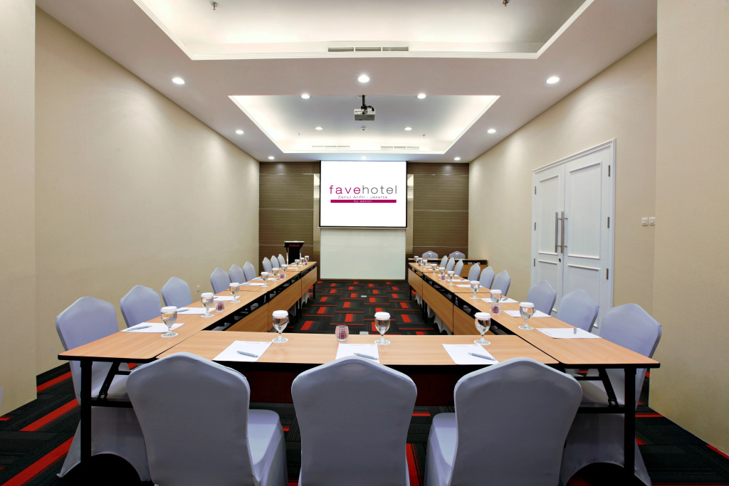 Отель Favehotel Zainul Arifin