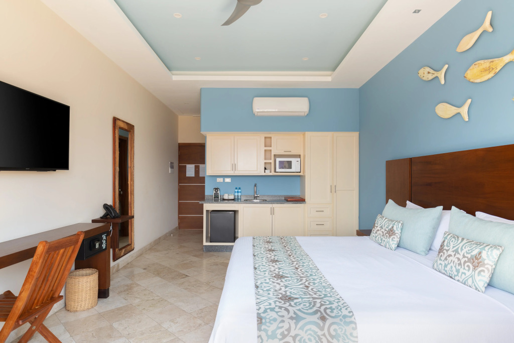 Biwa Tulum