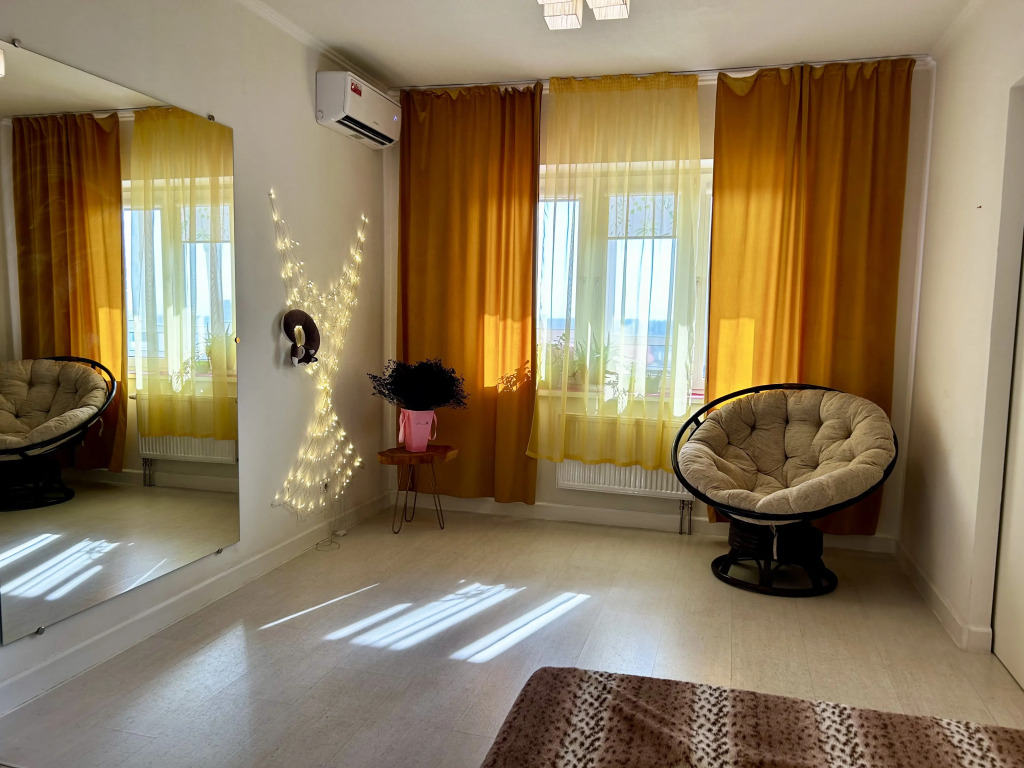 Апартаменты ApartHome в Центре