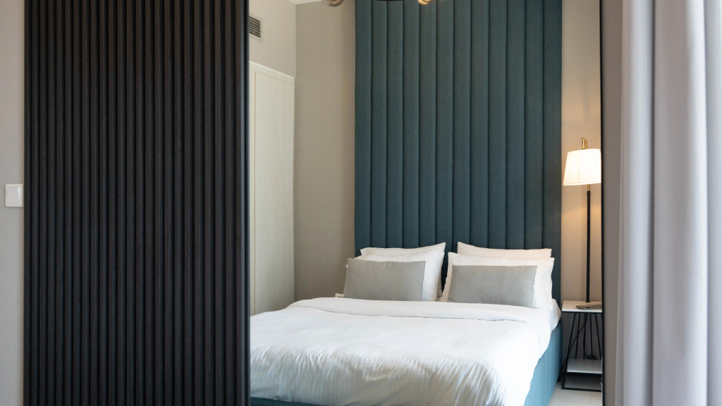 Апартаменты Keyrock Living Lakeview Retreat in Business Bay