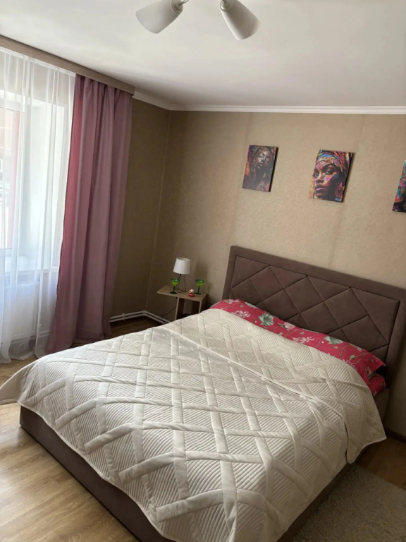 Квартира с современным дизайном и мебелью