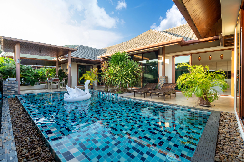 Вилла 3BR Family Villa - Pool NaiHarn Rawai