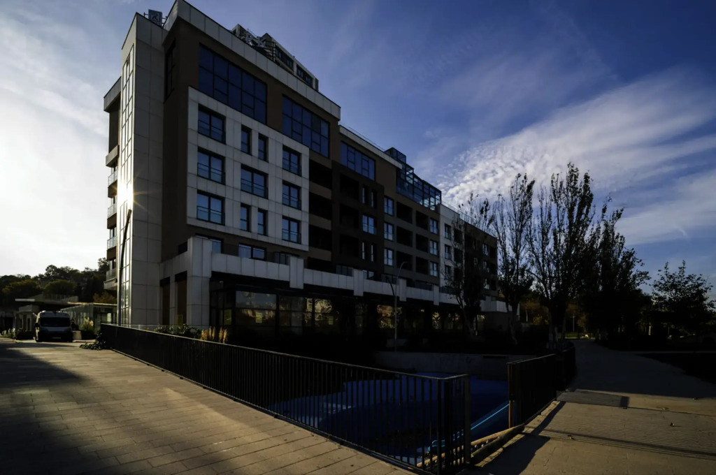Апартаменты Rusel Park Residence